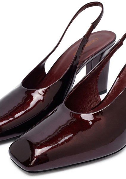 Kadın Bordo Arkası Açık Kalın Topuklu Rugan Deri Ayakkabı 25AFD121316