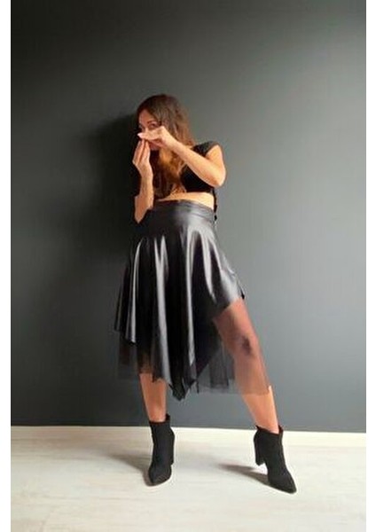 Deri Tül Yırtmaçlı Asimetrik Etek