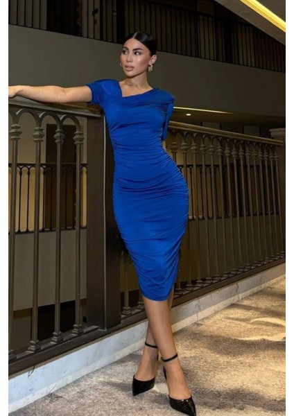 Asimetrik Yaka Büzgülü Sandy Elbise Saks 582991