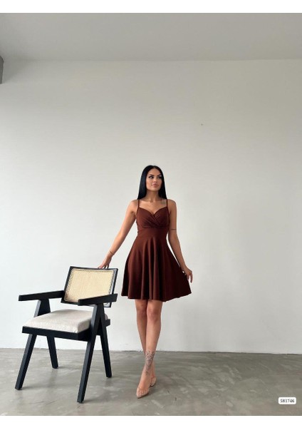 Krep Kumaş Ince Askılı Kloş Elbise 581746 fiyatları