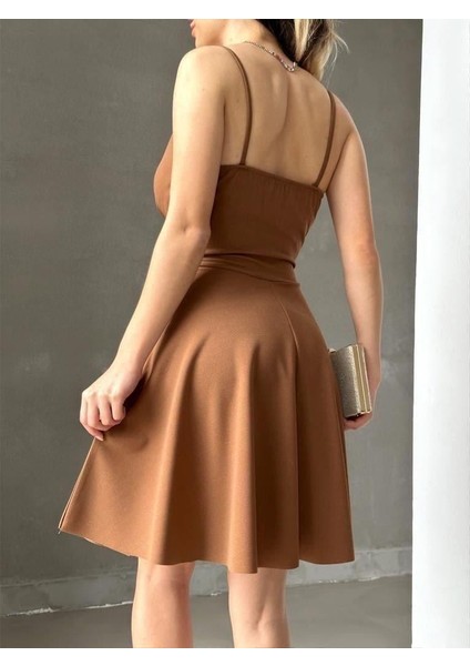 krep Kumaş Ince Askılı Kloş Elbise 581746 modelleri