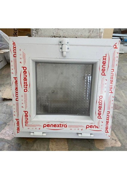 Banyowchavalandırma Penceresi 48*48 cm