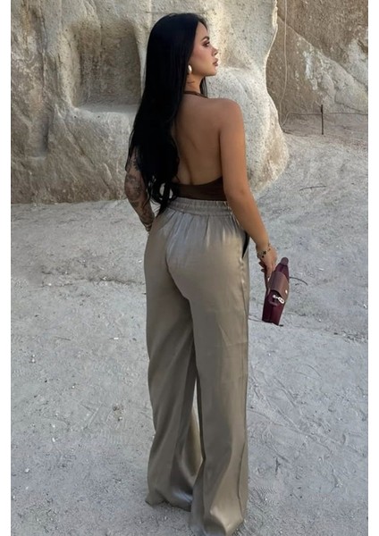 Kadın Parlak Saten Bol Paça Pantolon – Rahat Kesim & Şehirli Stil modelleri