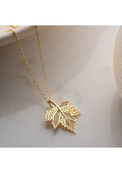 925 Ayar Gümüş Taşlı Çınar Yaprağı Kolye modelleri