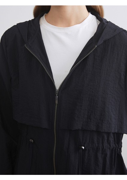 Yeni Sezon Kapüşonlu Kadın Yağmurluk modelleri