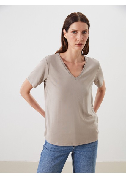 Yeni Sezon V Yaka Kadın Tişört