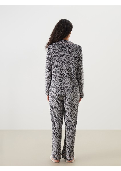Yeni Sezon Leopar Desenli Kadife Kadın Pijama Takım fırsatları