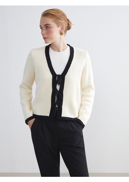 Yeni Sezon V Yaka Bağlamalı Kadın Triko Hırka