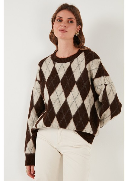 Oversize Fit Bisiklet Yaka Baklava Desenli Yumuşak Dokulu Kazak Bayan Kazak 4616223 indirimleri