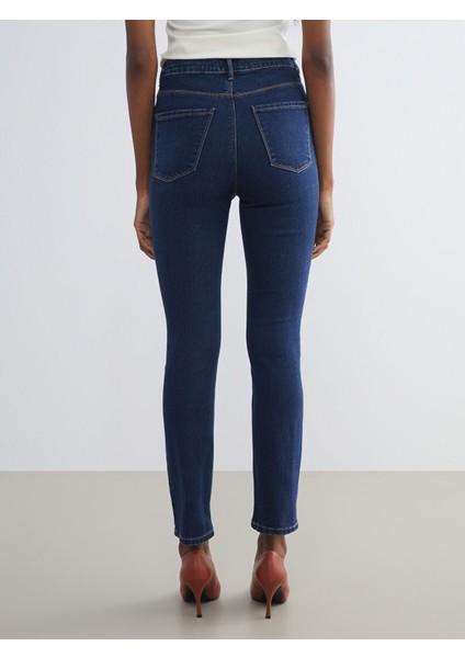 Yeni Sezon Slim Fit Kadın Jean Pantolon indirimleri