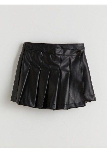 Yeni Sezon Deri Görünümlü Pileli Kız Çocuk Şort Etek