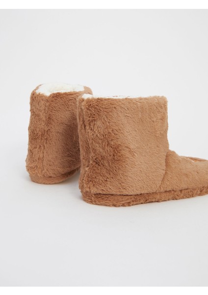 Yeni Sezon Nakışlı Pelüş Kız Çocuk Ev Botu Panduf indirimleri