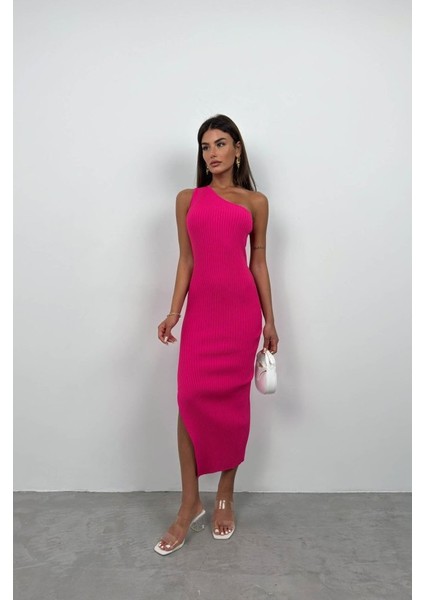 Tek Omuz Yırtmaçlı Elbise indirimleri