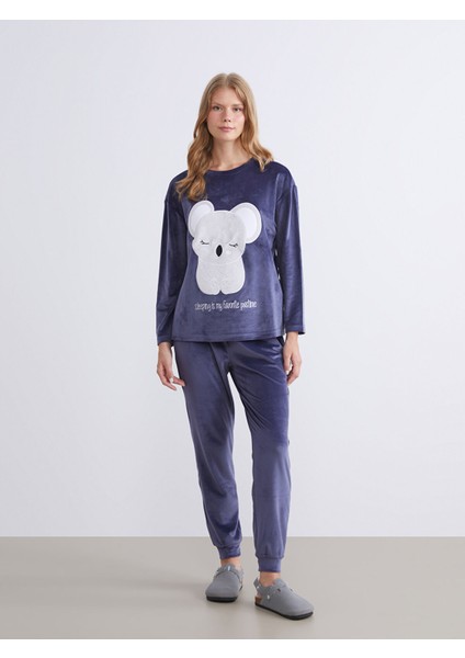 Yeni Sezon Bisiklet Yaka Nakışlı Uzun Kollu Kadife Kadın Pijama Takımı fiyatları