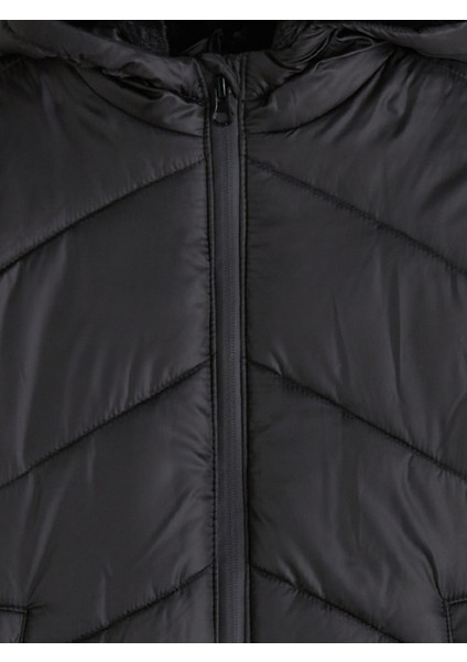 Yeni Sezon Kapüşonlu Kız Çocuk Mont modelleri