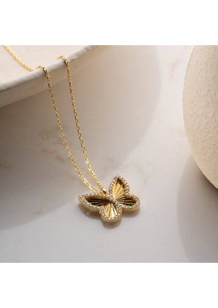 925 Ayar Gümüş Dokulu ve Taşlı Yonca Kolye fırsatları