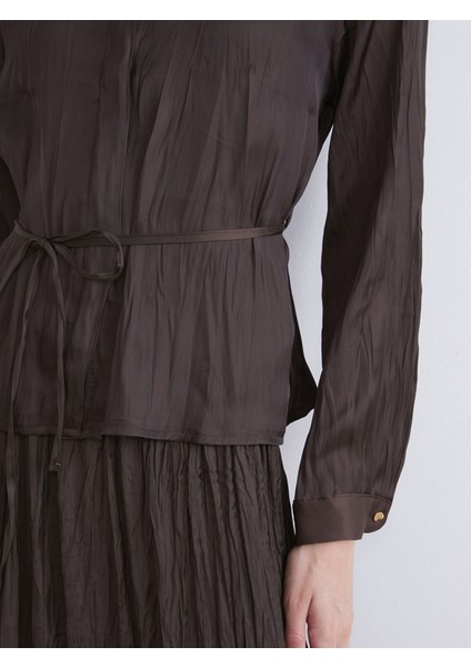 Yeni Sezon Beli Kuşaklı Saten Kadın Gömlek fırsatları