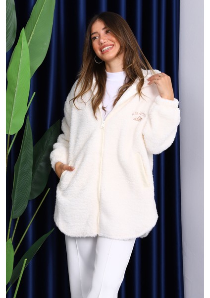 Ekru Kapşonlu Peluş Mont modelleri