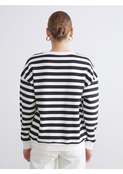 Yeni Sezon Bisiklet Yaka Çizgili Oversize Kadın Sweatshirt fırsatları