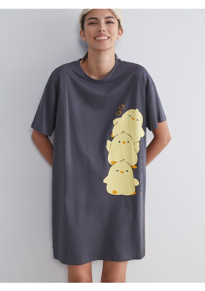 Yeni Sezon Bisiklet Yaka Baskılı Oversize Kadın Gecelik