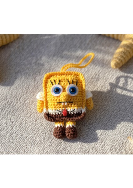 El Yapımı Örgü Sünger Bob Charm – Sevimli Amigurumi Karakter Figürü fiyatları