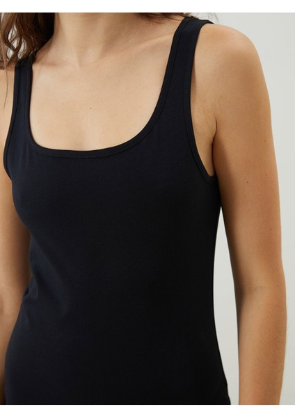 Yeni Sezon U Yaka Kadın Atlet indirimleri