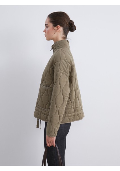 Yeni Sezon Dik Yaka Kapitone Oversize Kadın Mont