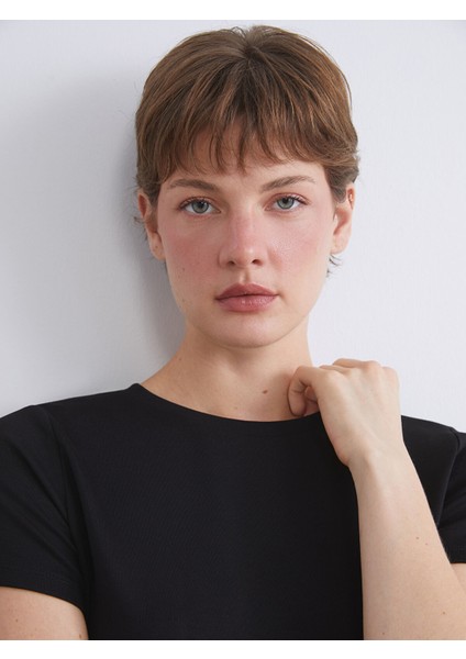 Yeni Sezon Büyük Beden Bisiklet Yaka Kadın Tişört