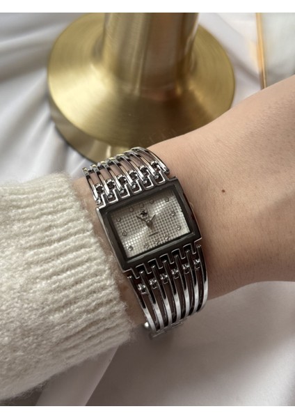 Çelik Kaburga Tasarım Saat