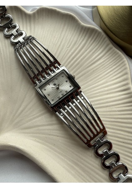 Çelik Kaburga Tasarım Saat fiyatları