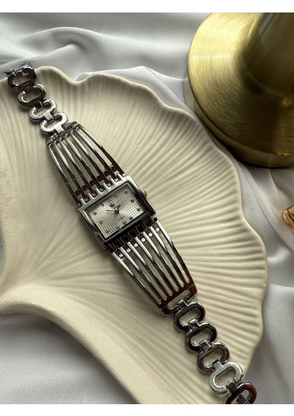 Çelik Kaburga Tasarım Saat modelleri