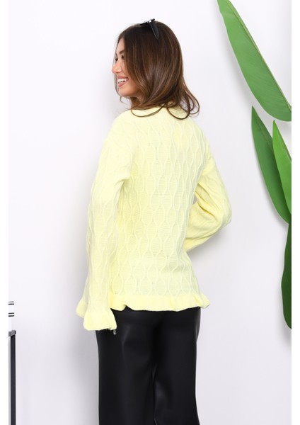 Sarı Bel ve Kol Ucu Fırfırlı Triko Kazak fırsatları