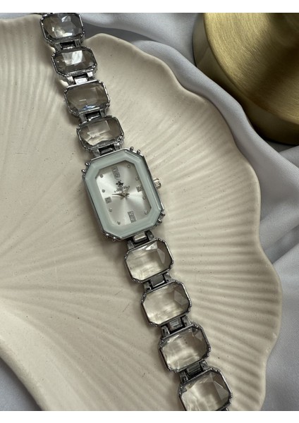 Kesme Taşlı Tasarım Saat modelleri