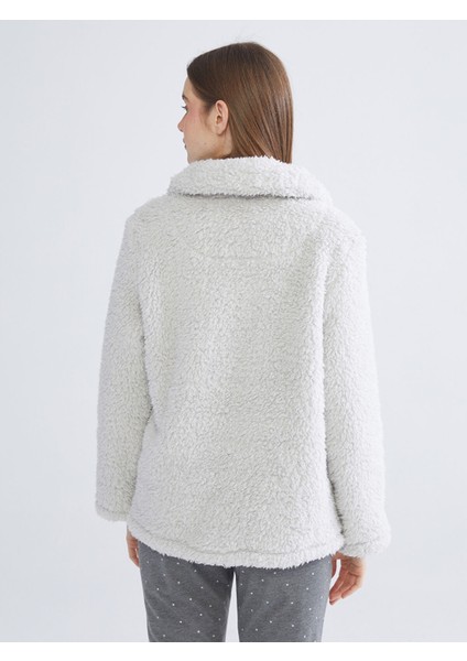 Yeni Sezon Gömlek Yaka Pelüş Kadın Pijama Üstü fırsatları