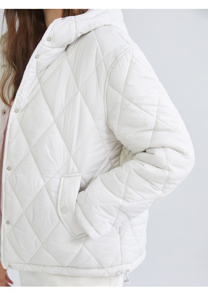 Yeni Sezon Kapüşonlu Kapitone Oversize Kadın Şişme Mont modelleri