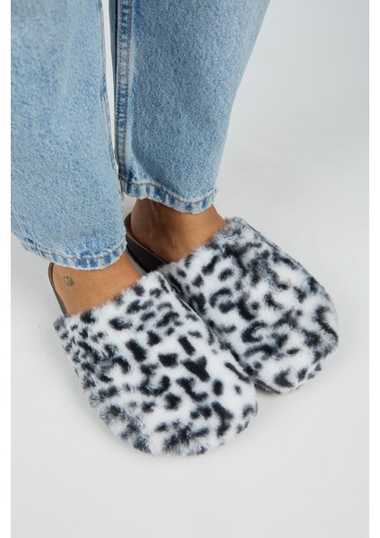 Leda Kadın Peluş Düz Beyaz Leopar Terlik fiyatları