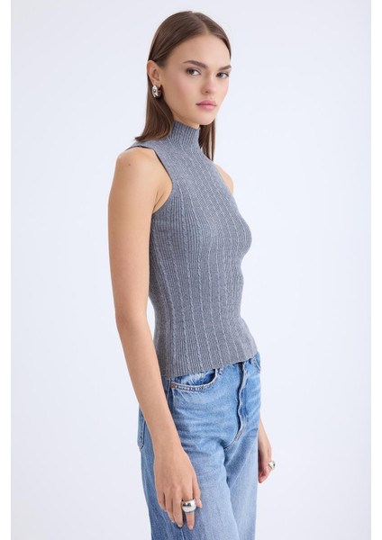 Dik Yaka Örgü Desen Sıfır Kol Triko Bluz fırsatları