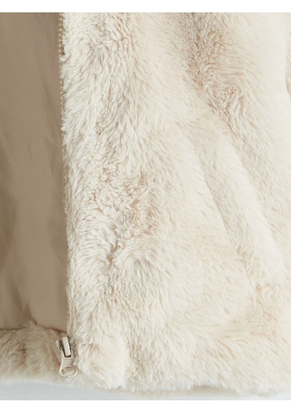 Yeni Sezon Kapüşonlu Kız Çocuk Mont modelleri