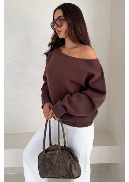 Kadın Omuz Detaylı Polar Sweatshirt – Rahat & Feminen Stil modelleri