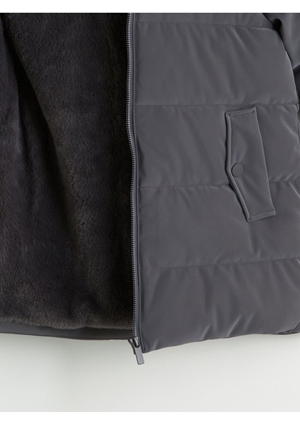 Yeni Sezon Kapüşonlu Kız Çocuk Mont modelleri