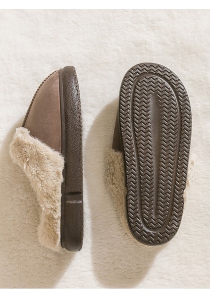 Yeni Sezon Süet Görünümlü Kadın Ev Terliği fırsatları