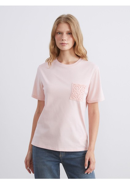 Yeni Sezon Bisiklet Yaka Dantel Cepli Kadın Tişört