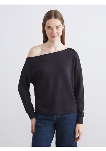 Yeni Sezon Kayık Yaka Kadın Sweatshirt
