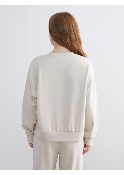 Yeni Sezon Bisiklet Yaka Oversize Kadın Sweatshirt fırsatları