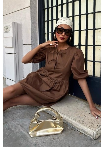 Önü Fiyonk Bağlamalı ve Balon Kollu Elbise 2893