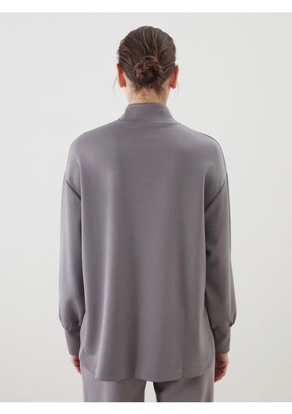 Yeni Sezon Dik Yaka Kadın Tişört indirimleri