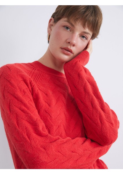 Yeni Sezon Bisiklet Yaka Kendinden Desenli Kadın Triko Kazak