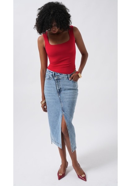 Kare Yaka Kalın Askılı Bodysuit