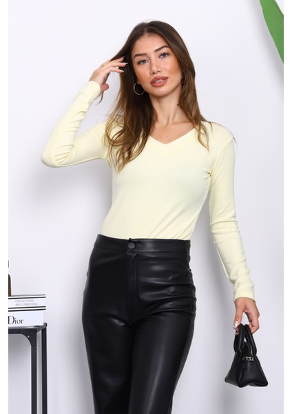 Sarı V Yaka Modal Bluz fırsatları