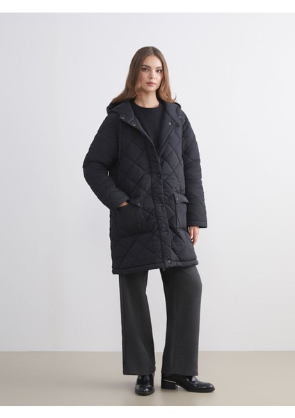 Yeni Sezon Kapüşonlu Kapitone Oversize Kadın Şişme Mont modelleri